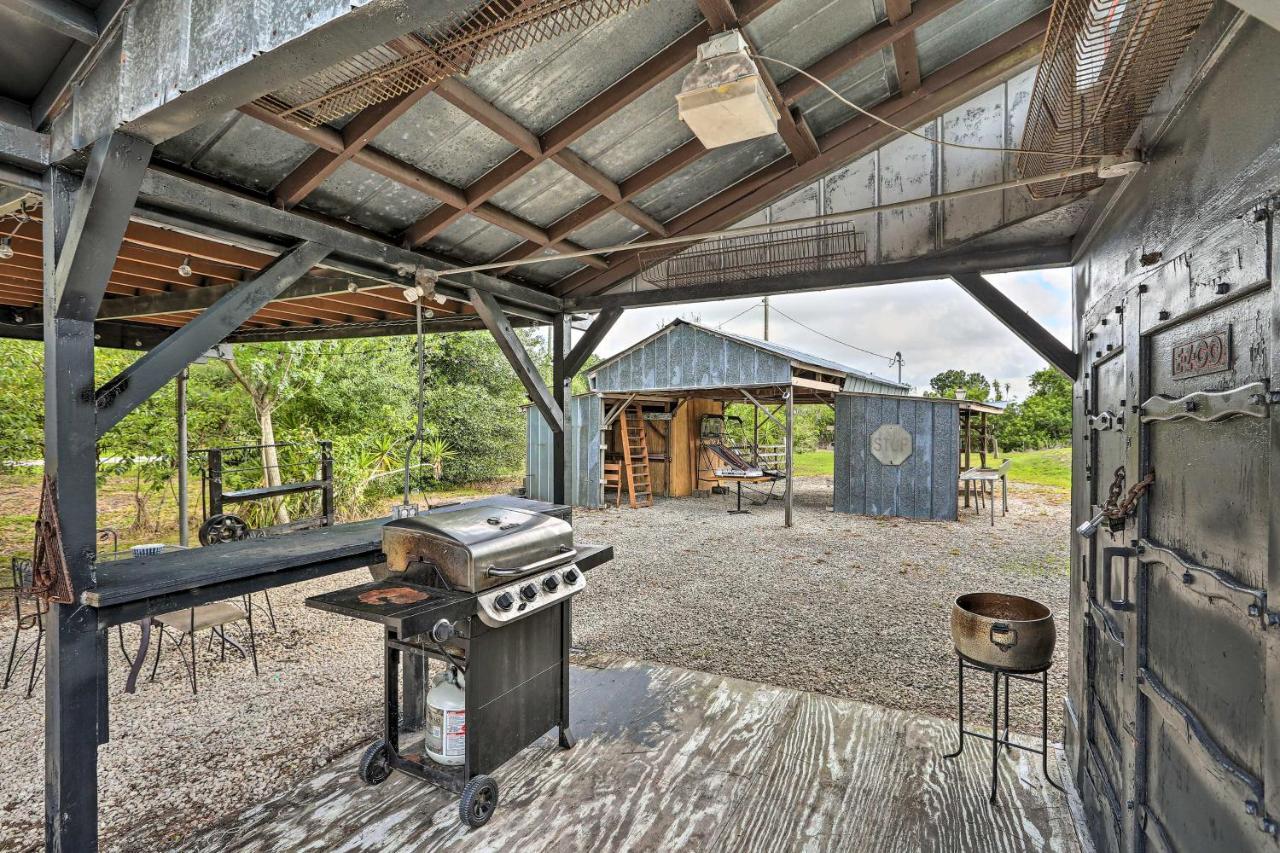 Authentic Clewiston Home With Outdoor Game Room Eksteriør billede