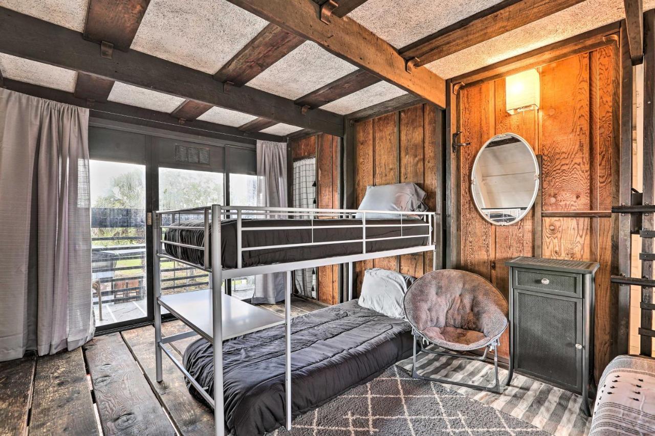 Authentic Clewiston Home With Outdoor Game Room Eksteriør billede