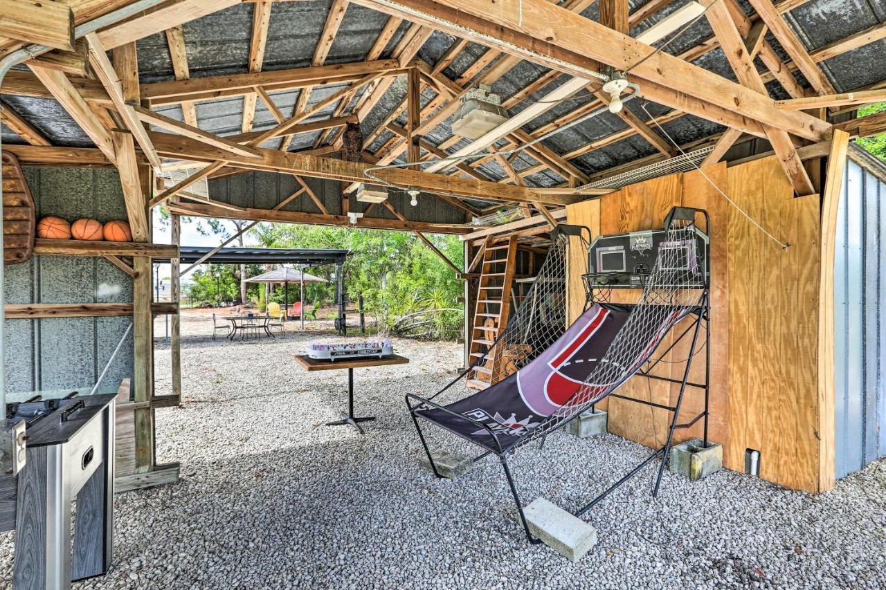 Authentic Clewiston Home With Outdoor Game Room Eksteriør billede